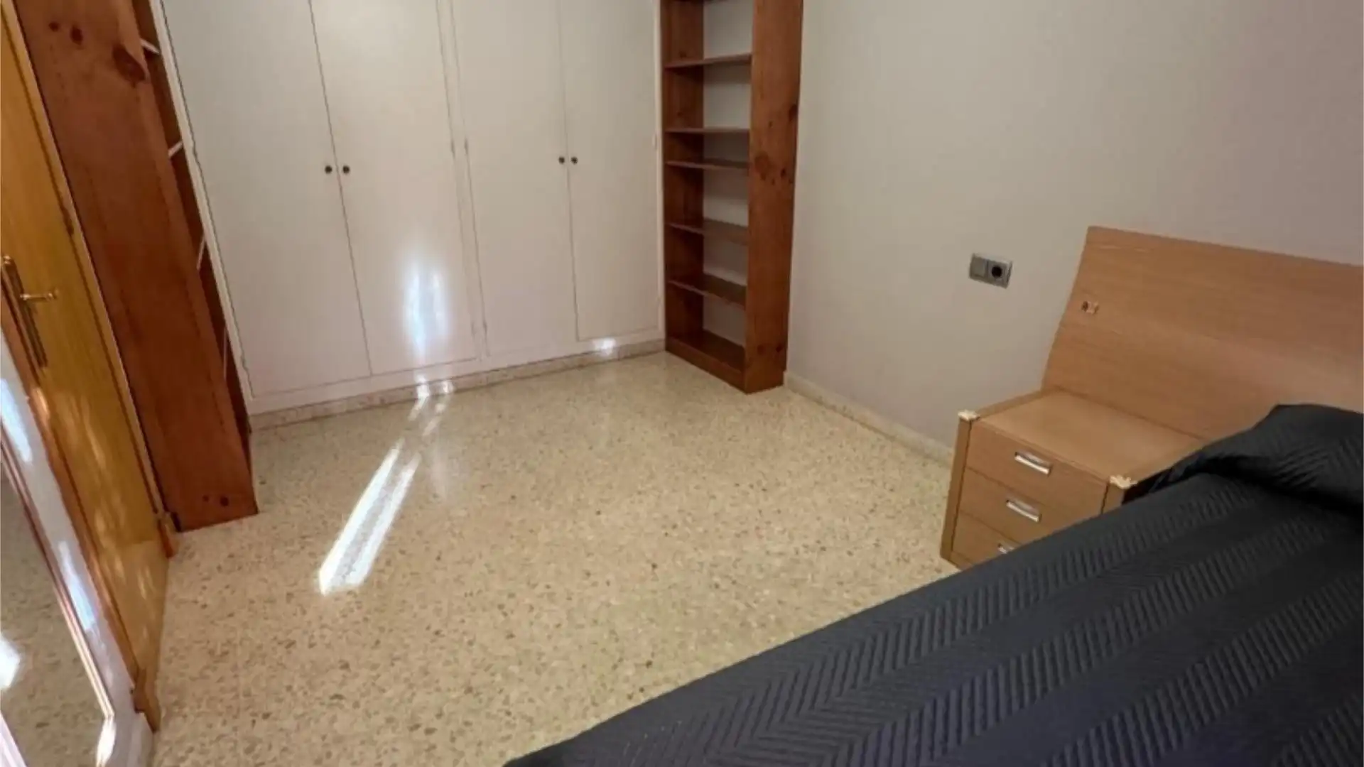 Piso en  Avenida de Medina Sidonia 7 - Foto 16