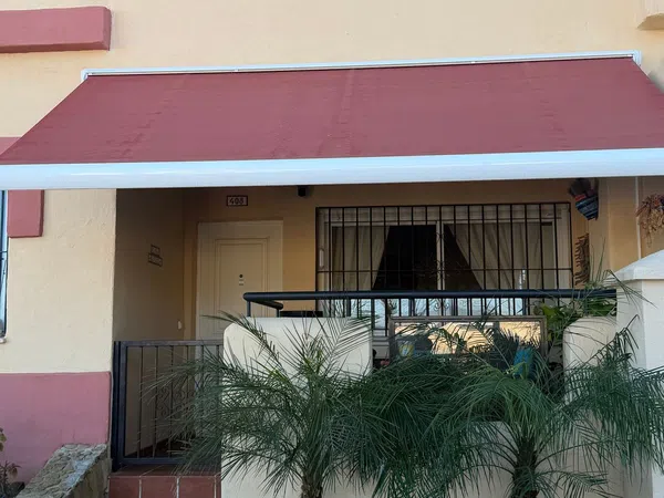 Chalet adosado en calle Mar de Alborán, 2 Block - Foto 2