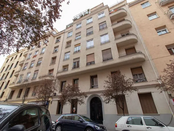 Piso en calle de Donoso Cortés, 39