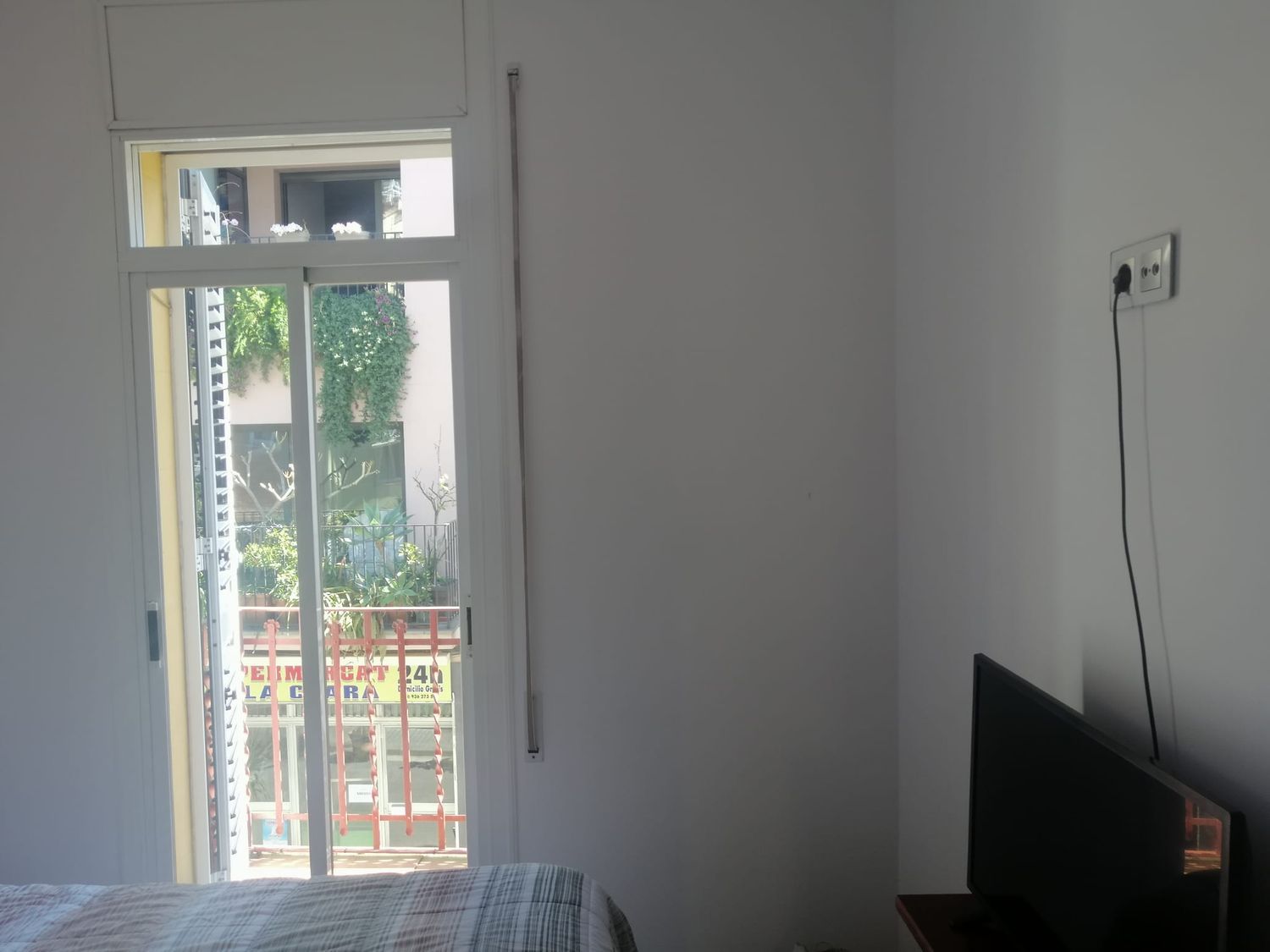 Piso en calle de la Lluna, 10 - Foto 3