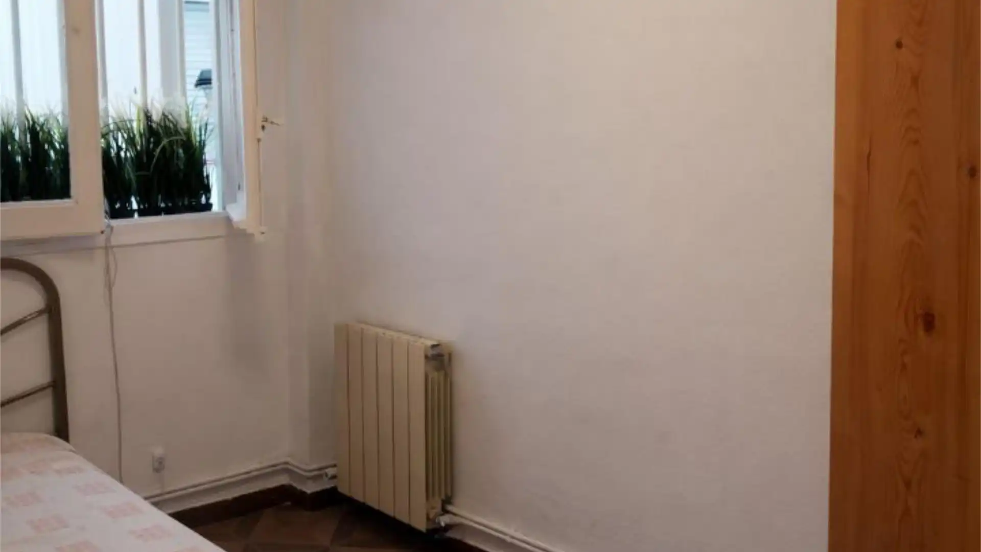 Piso en  Calle del Monasterio de la Oliva 4 - Foto 3