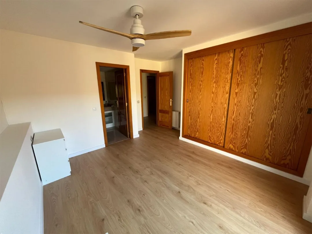 Piso en  Carrer de Josep d'Oleza 4 - Foto 16