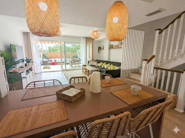 Chalet adosado en avenida Arquitecto Félix Candela, 22 sn - Foto 1