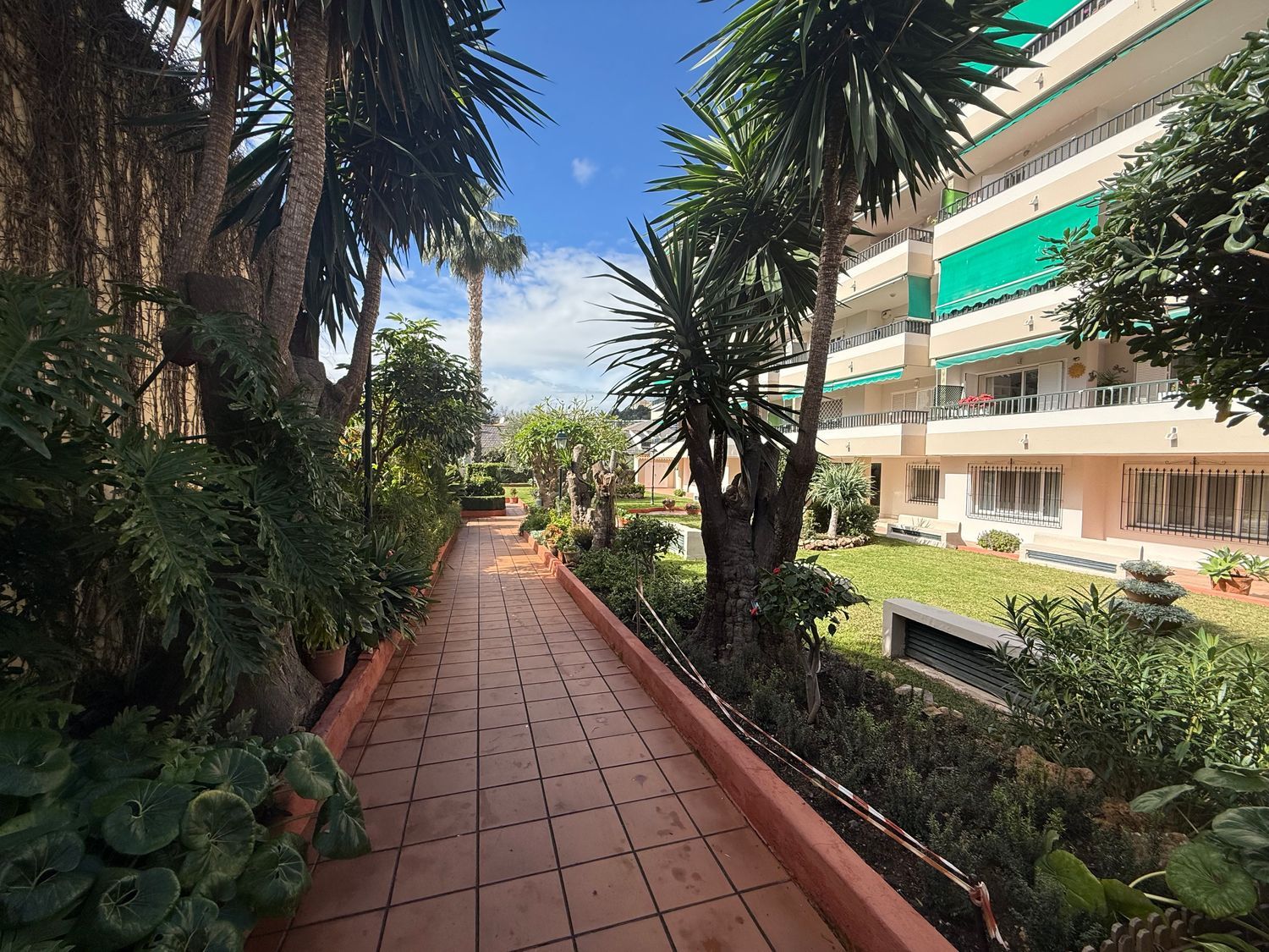 Piso en calle Amador de los Ríos, 3 - Foto 16