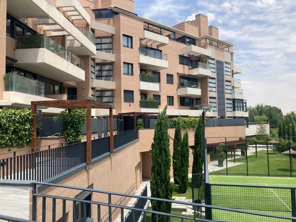 Piso en Calle de Luis Martinez Feduchi, 142, Encinar de los Reyes, Encinar de los Reyes - Foto 1