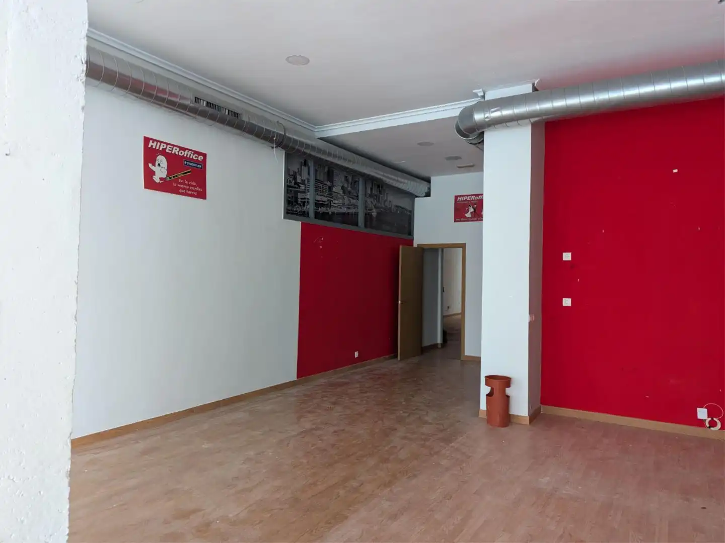 Local comercial en  Calle Juan XXIII 1 - Foto 6