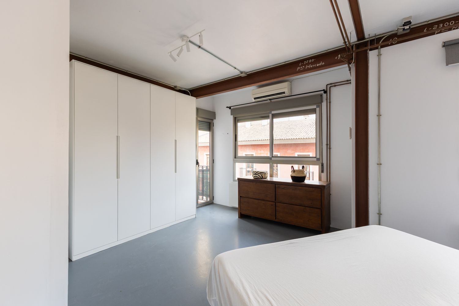 Estudio en plaza del Mercat, 25 - Foto 3