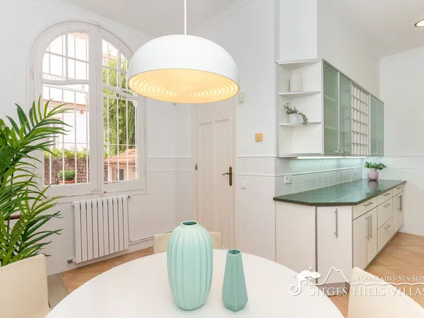 Casa independiente en calle de Roma, 11