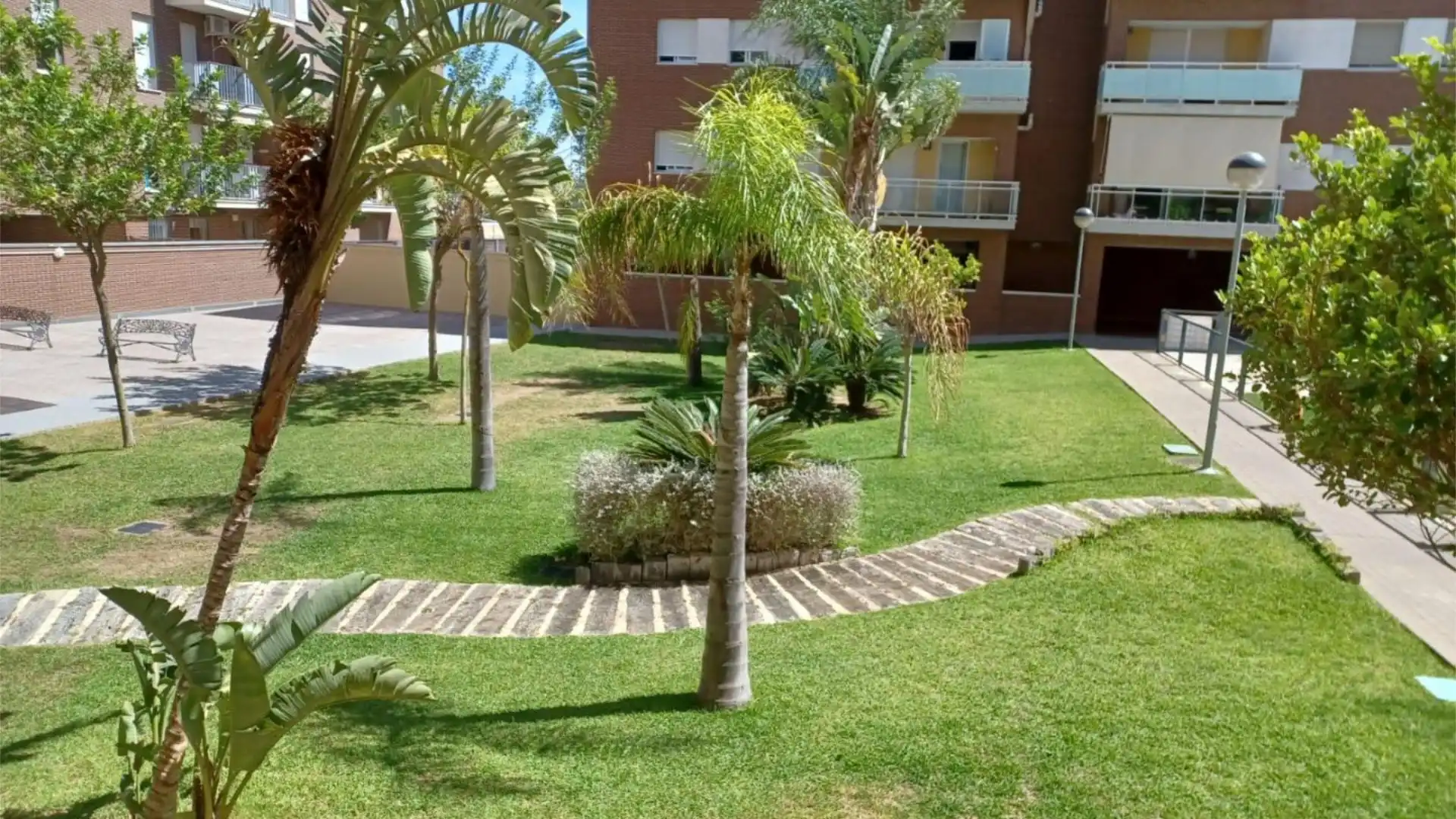 Piso en  Avenida Catorce de Abril 28 - Foto 2