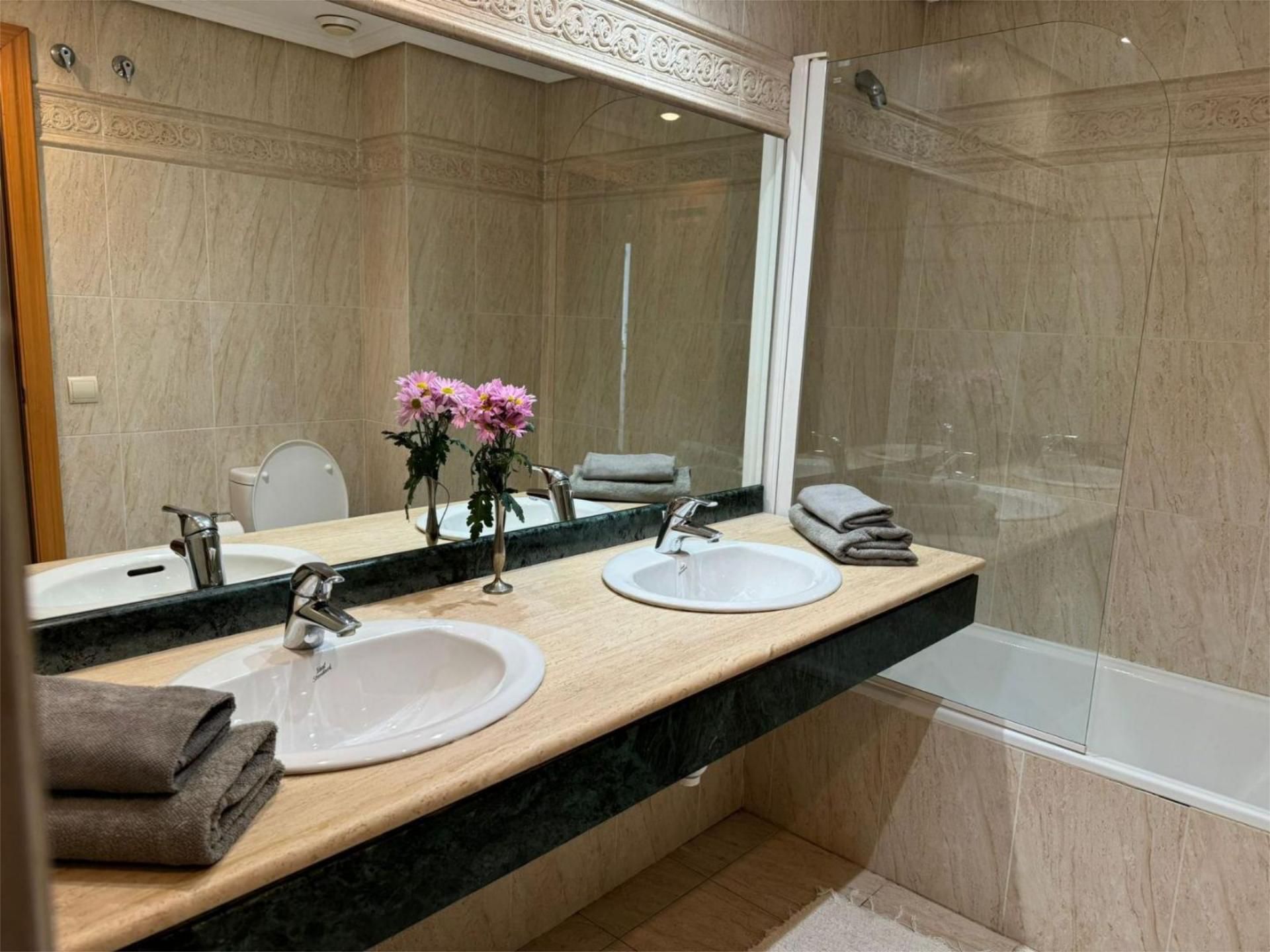 Piso en  Calle Cortes de la Frontera 1ZC - Foto 3