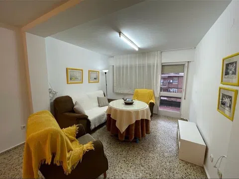 Piso en avenida Virgen de los Dolores, 3