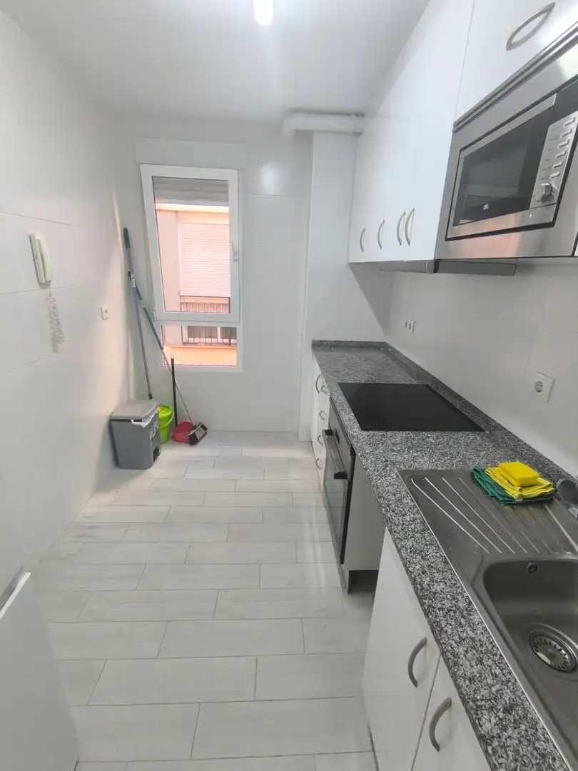 Piso en  Calle Clementes 6 - Foto 3