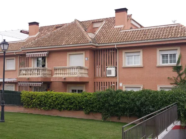 Piso en avenida Príncipe de Asturias, 1 - Foto 1