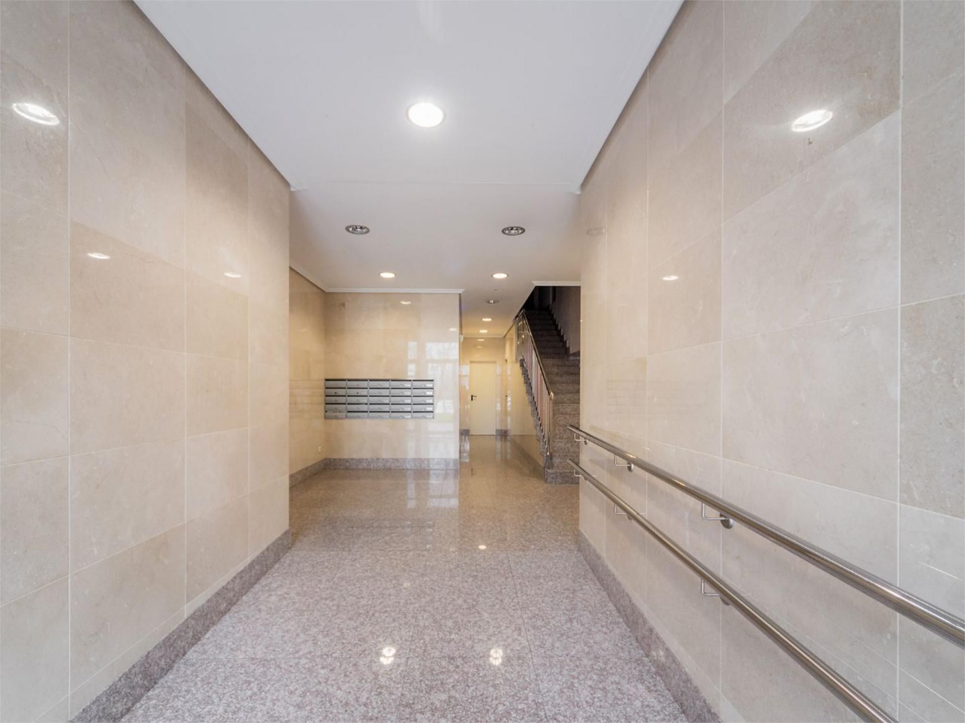 Piso en  Calle de Irunlarrea 50 - Foto 21