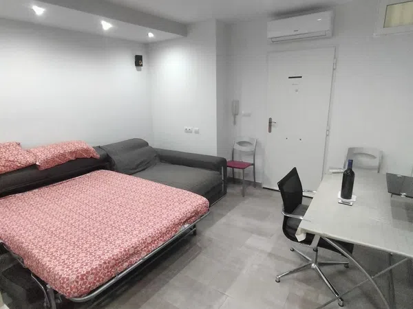 Estudio en avenida de l'Amerador, 7 - Foto 3