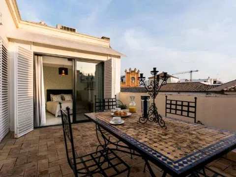 Dúplex en calle Viriato, 10