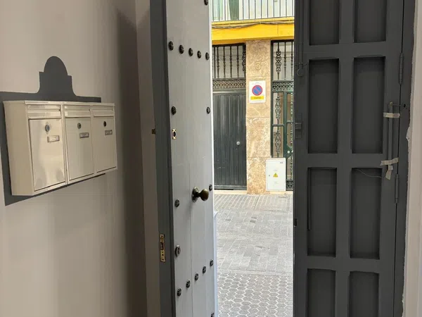 Alquiler de piso en Calle San Vicente, 14 - Foto 2