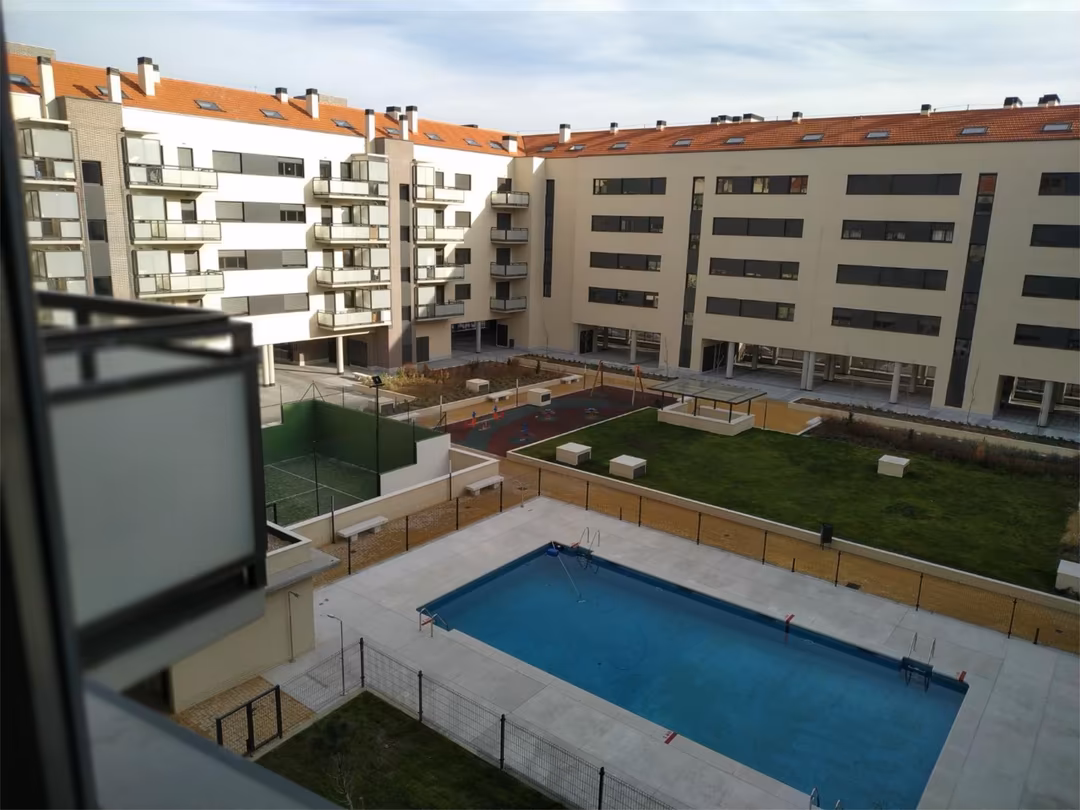 Piso en  Calle Ana María Matute 1 - Foto 2