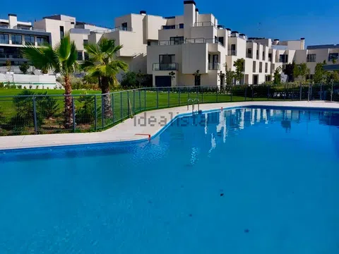 Estudio en avenida del Camino de lo Cortao, 14