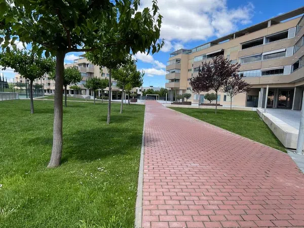 Dúplex en Calle Ibón de Cregüeña, 1 n, Miralbueno - Foto 2