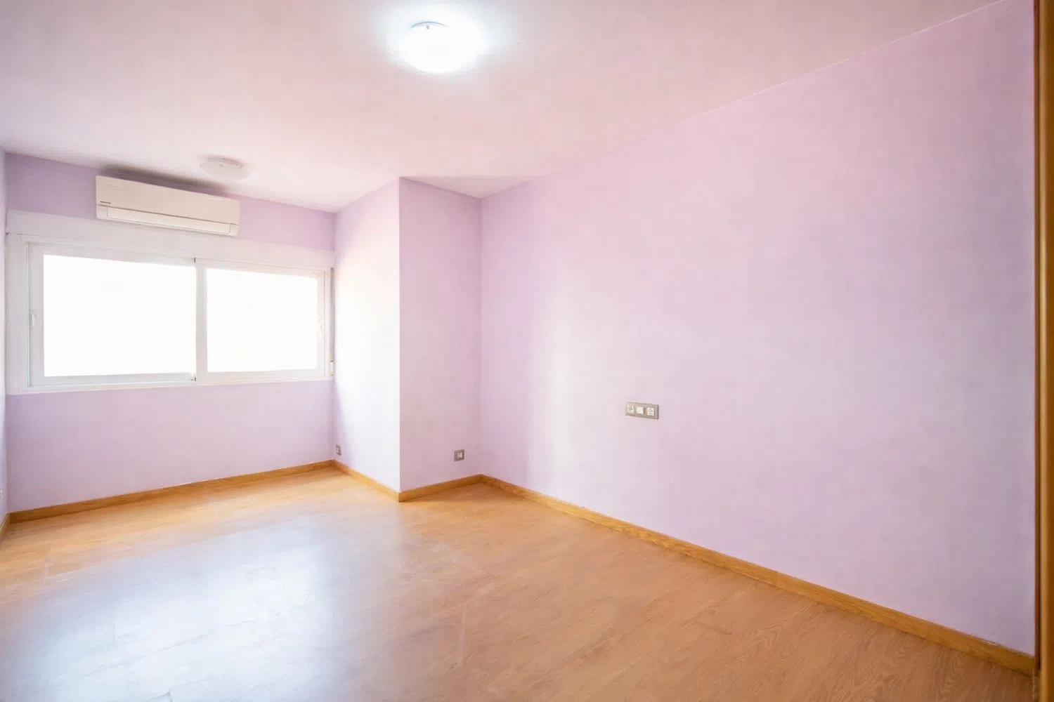 Piso en calle d'Amadeu de Savoia, 19 - Foto 4