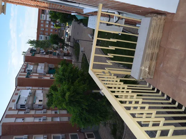 Alquiler de piso en Calle de Vasco de Gama, 16 - Foto 3