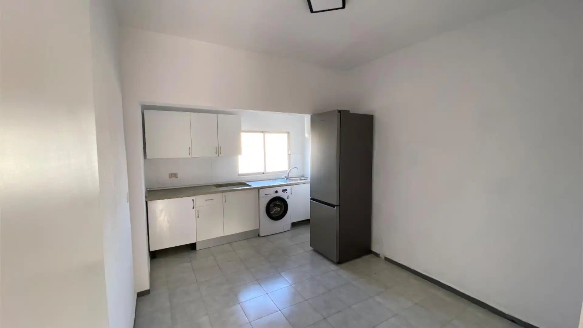 Piso en  Calle Salvador Manrique de Lara 6 - Foto 3