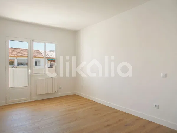 Piso en calle Alfonso X el Sabio - Foto 1