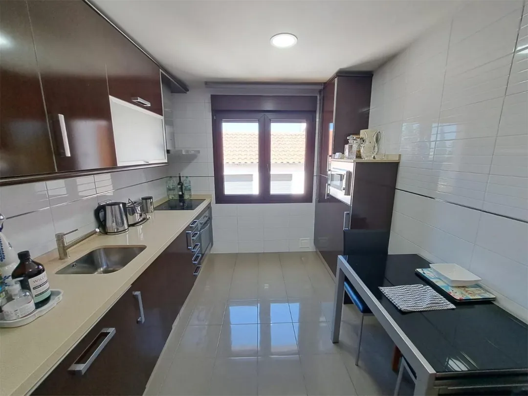 Piso en  Calle Sánchez Arjona 16 - Foto 8