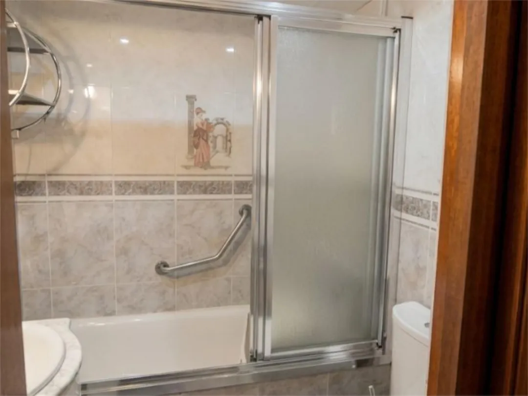 Piso en  Carrer de Carcaixent 4 - Foto 20