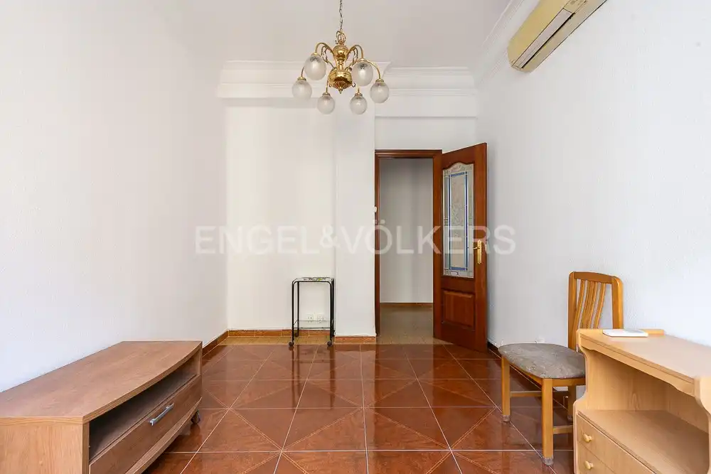 Piso en  Carrer de Lluís Oliag - Foto 5