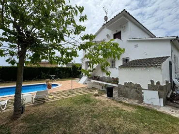 Chalet en  Carrer d'Anselm Clavé 26 - Foto 6