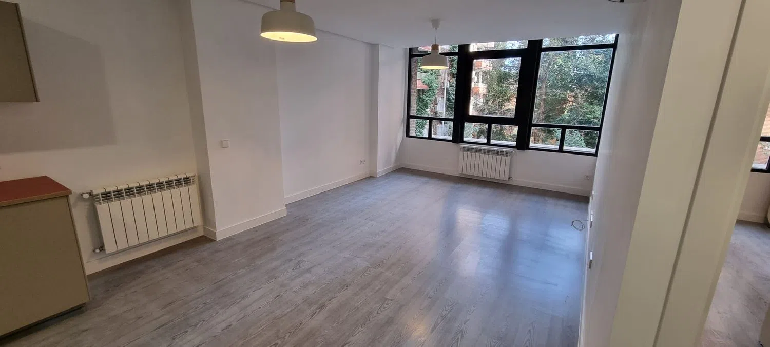 Piso en Barrio Vallehermoso - Foto 7