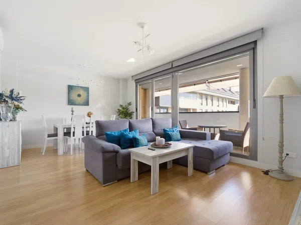 Piso en calle Cristóbal Colón, 6 - Foto 2