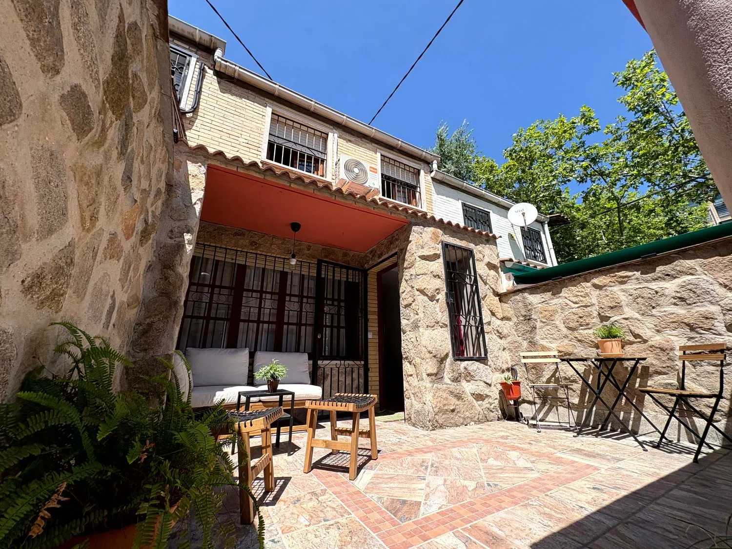 Chalet adosado en calle de Sabadell, 45 - Foto 4