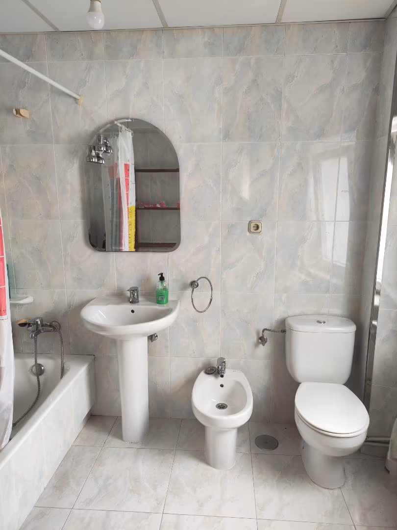 Piso en  Rúa de San Pedro de Mezonzo 26 - Foto 4