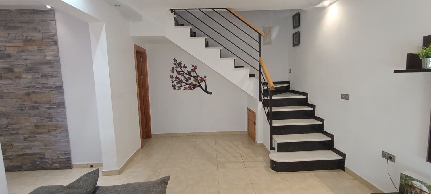 Casa independiente en calle Jesús Nazareno, 3