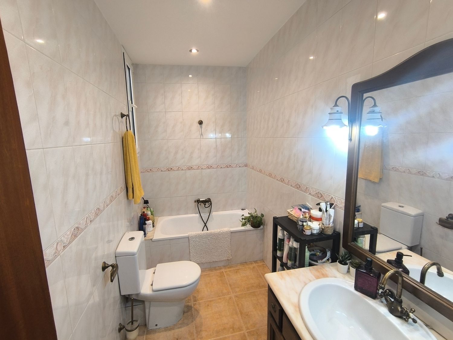 Chalet adosado en Calle de Lluís Carulla, 24 - Foto 6