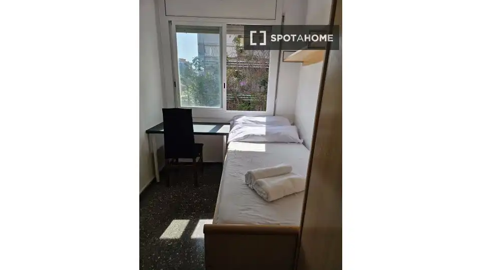 Piso en L'Hospitalet de Llobregat - Foto 4