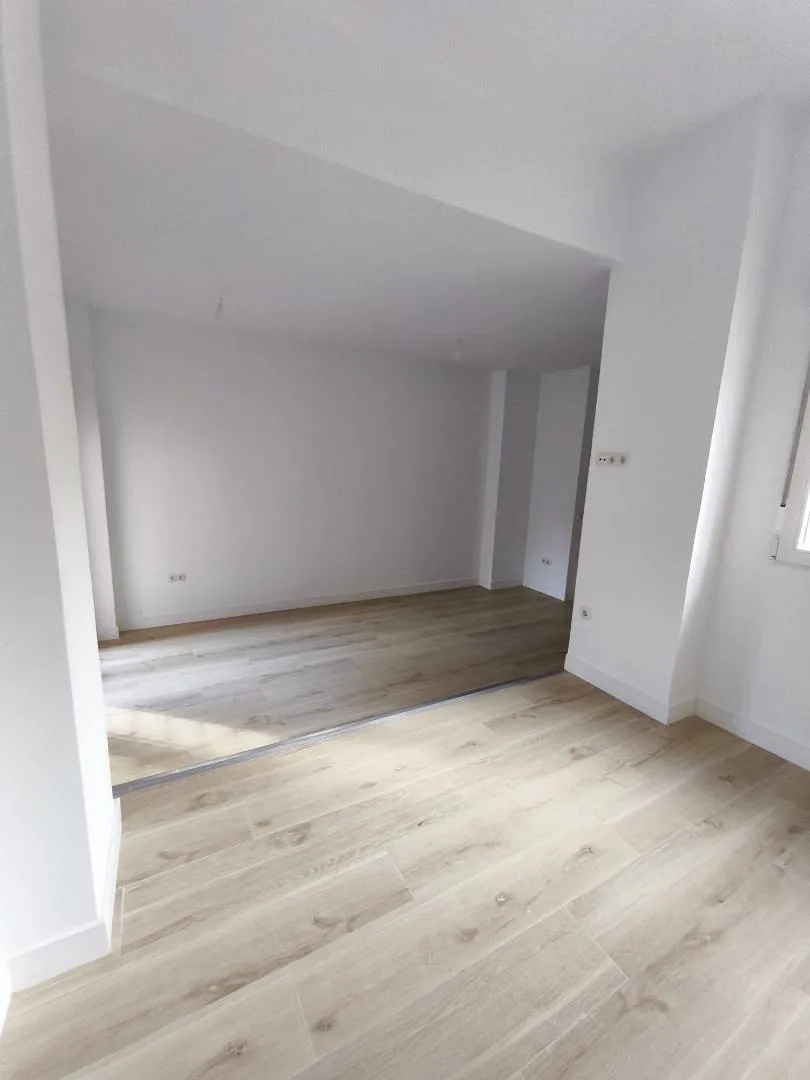 Piso en  Calle Conde de Guadalhorce 10 - Foto 8