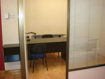 Local comercial en  Carrer de Peris Brell 3 - Foto 3