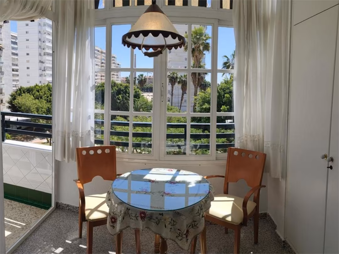 Piso en  Calle Eduardo de Palacios 17