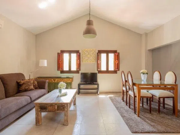 Casa independiente en cuesta del Chapiz, 70