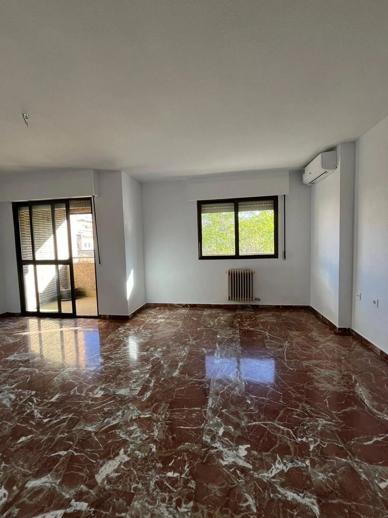 Piso en calle Ángel Ganiver, 4 - Foto 4