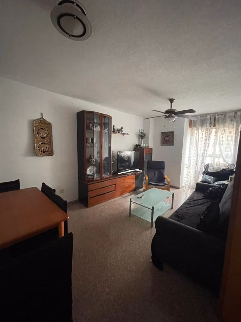 Piso en  Avinguda Benito Perez Galdos 4 - Foto 5