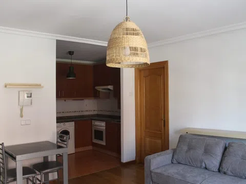 Piso en avenida Lisboa, 1