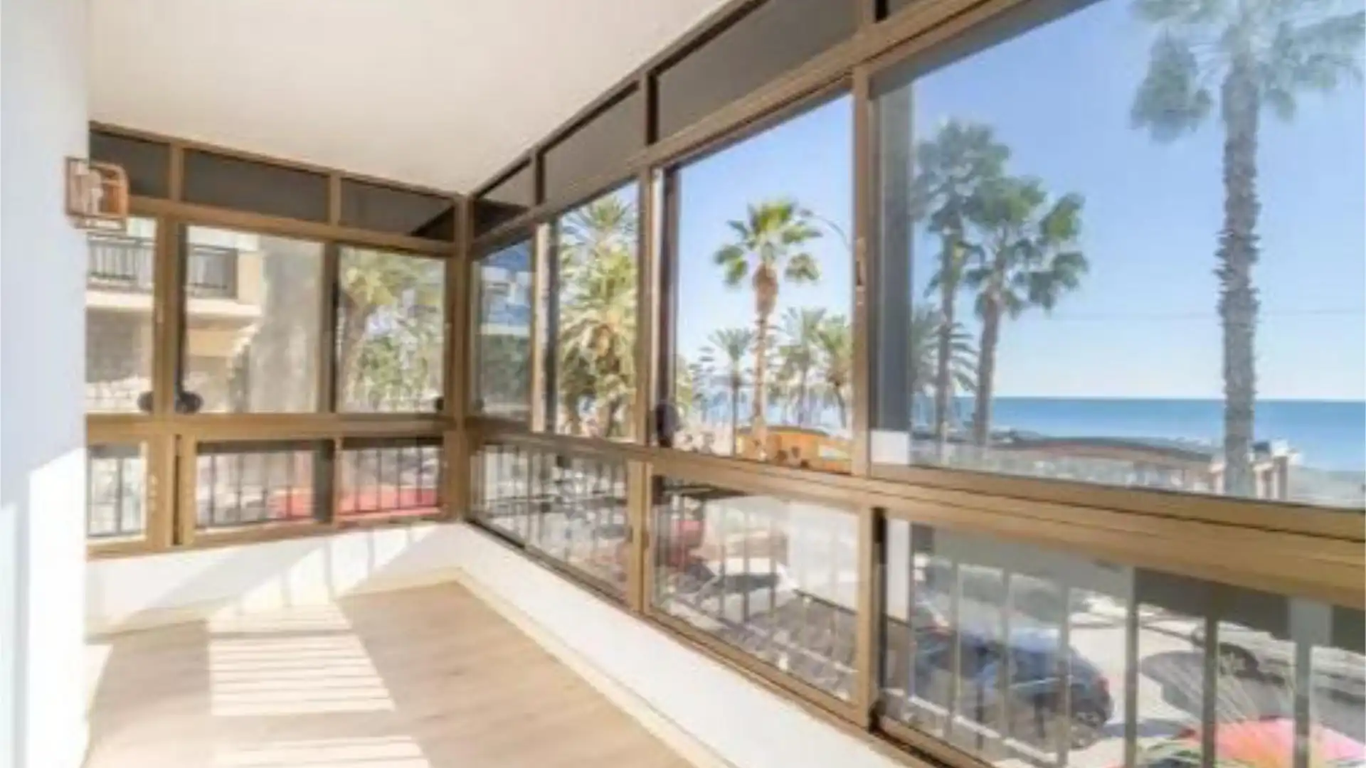 Piso en  Calle Pintor Guerrero del Castillo 2 - Foto 2