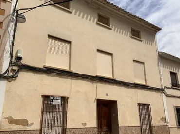 Casa adosada en  Calle Virgen 19 - Foto 1
