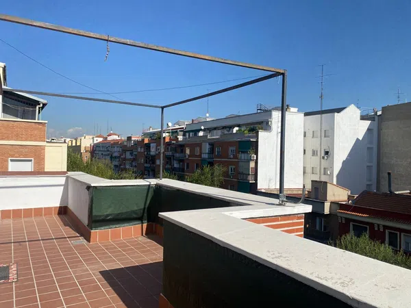 Ático en calle de Embajadores, 176