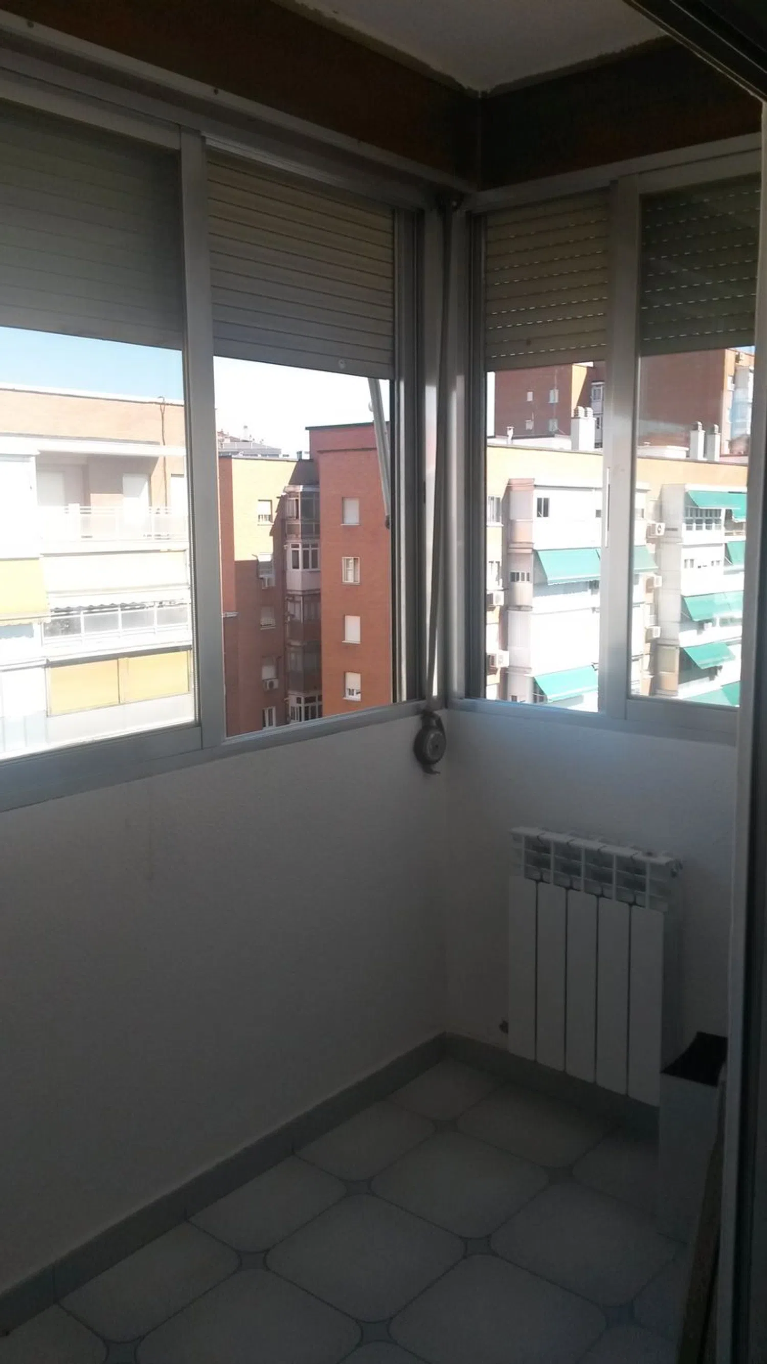 Piso en calle de la del Manojo de Rosas, 82 - Foto 4